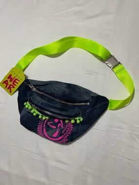 Zumba - Women’s Hip Bag (New)